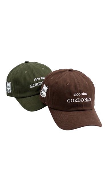 Boné rico sim, gordo não — verde militar e marrom terra